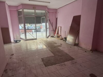 Local comercial en venta en San Isidro en Valencia